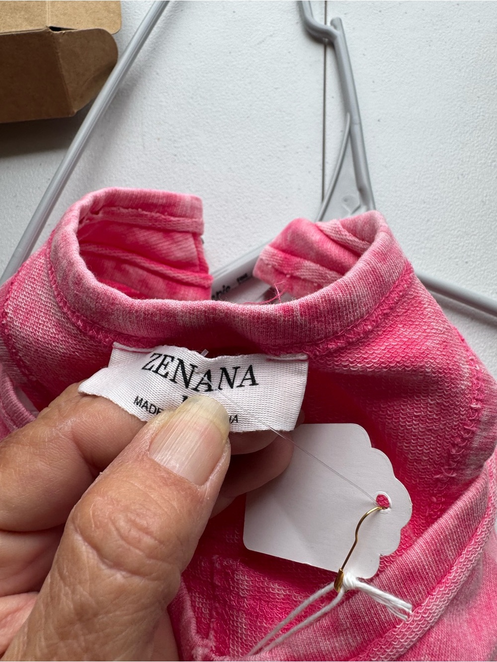 Washed Pink V-Neck Tank Top - Women - Picture 4 of 5